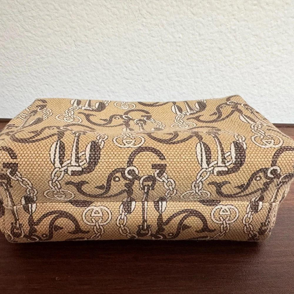Gucci Anchor & Whale Cosmetic Pouch - Picture 4 of 11